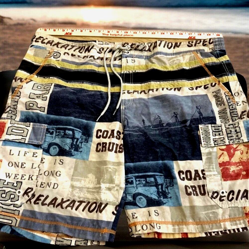 Tommy Bahama Mens Swim Trunks XL 90s graphic print Shark Fish surf beach resort